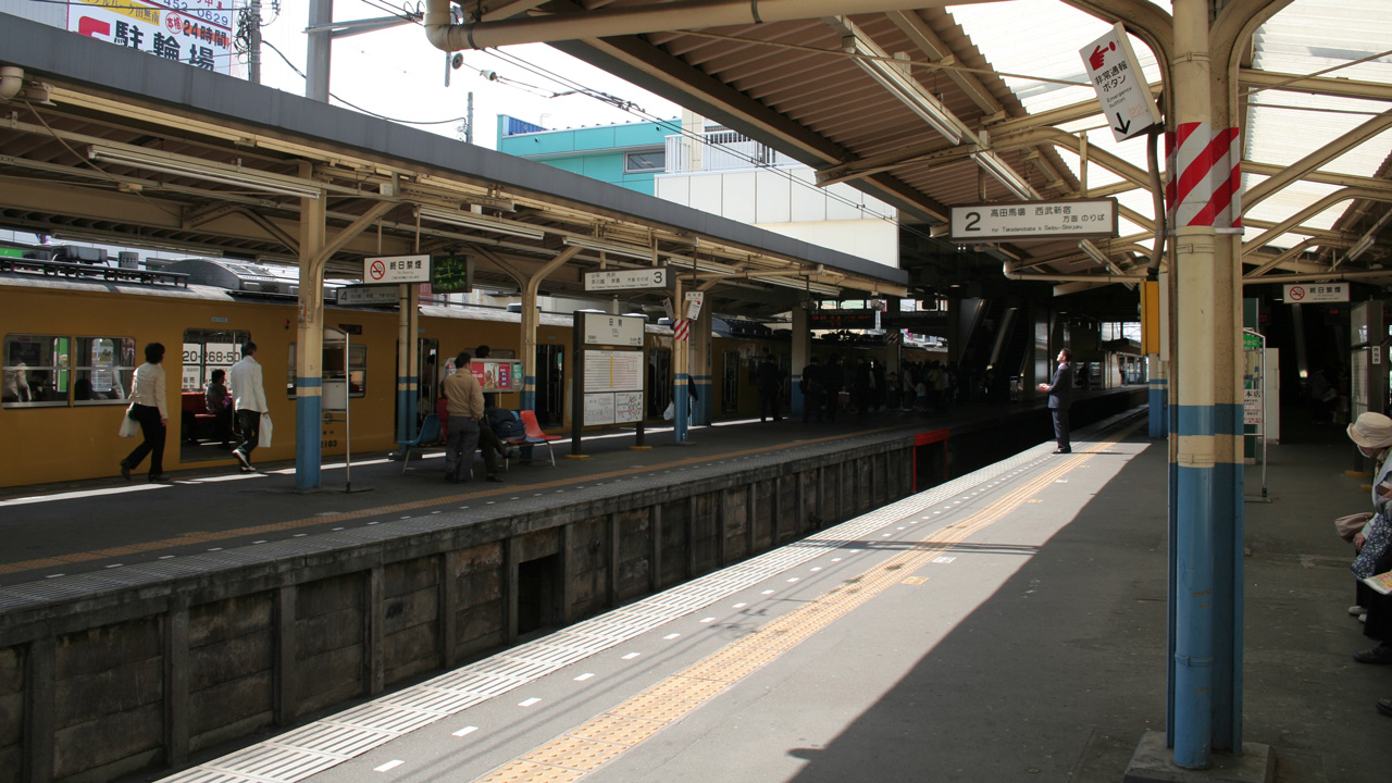 田無駅ホーム